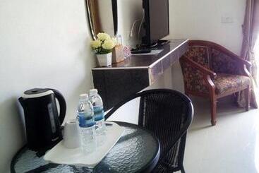 مُتل Greenfield Residence