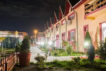 استراحتگاه Casa Regala Ear