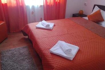 استراحتگاه Casa Regala Ear