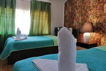 استراحتگاه Casa Regala Ear