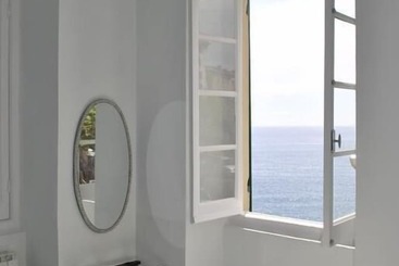تختخواب و صبحانه Al Piccolo Scoglio   Room & Breakfast