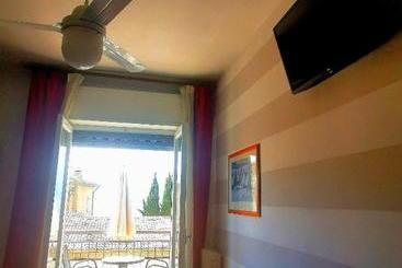 هتل Albergo Al Pescatore