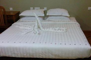 هتل Baobabed Hostel Bagan@ Bagan May