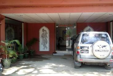 هتل Baobabed Hostel Bagan@ Bagan May