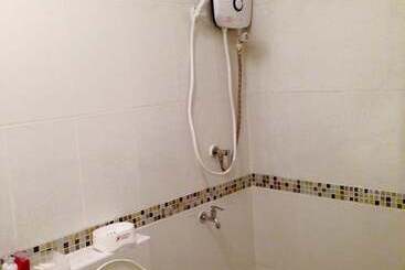 مُتل Room Riverside