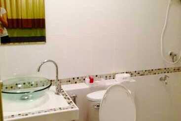 مُتل Room Riverside