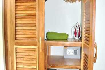 استراحتگاه Playa Del Sol