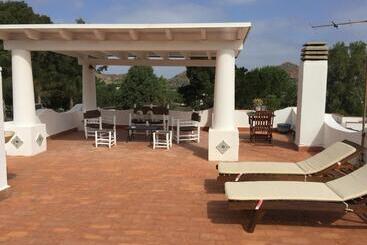 تختخواب و صبحانه Casa Arcada
