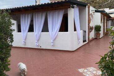 تختخواب و صبحانه Casa Arcada