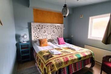 تختخواب و صبحانه Flipflop Beach Bar & Rooms