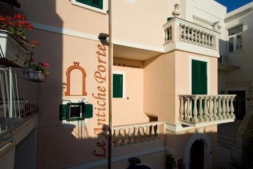 تختخواب و صبحانه Le Antiche Porte