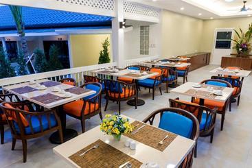 استراحتگاه Tuana Hotels Brook Pool Access