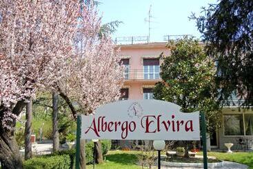 هتل Albergo Elvira
