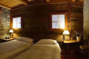 هتل Albergo Montagna Di Luce