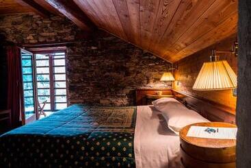 هتل Albergo Montagna Di Luce