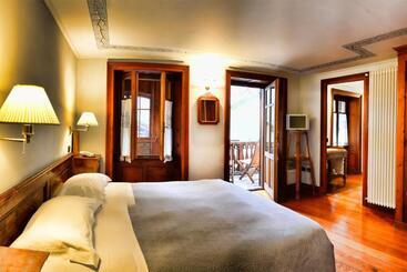 هتل Albergo Montagna Di Luce
