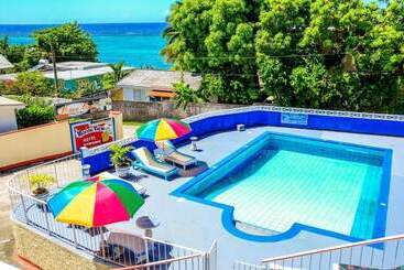 هتل Marine View