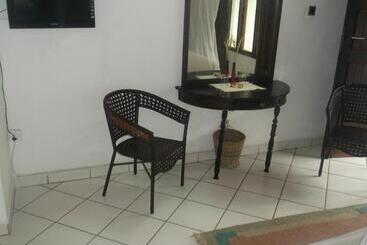 هتل Papillon Garden Bar Villas