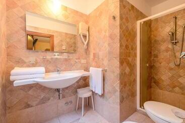 هتل Rosalba   Valentini Family Village