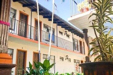 هتل Villa De Flores