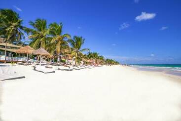 ホテル Villa Las Estrellas Tulum  Located At The Party Zone