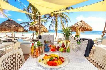 ホテル Villa Las Estrellas Tulum  Located At The Party Zone