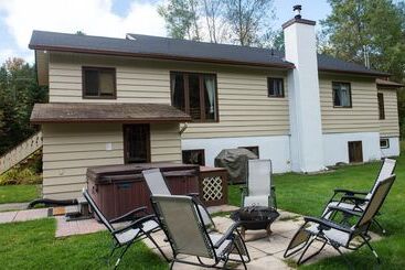 استراحتگاه Chalets Lac à La Truite