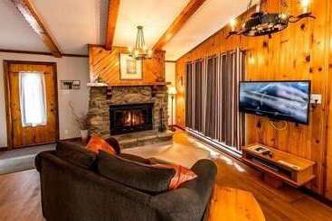 استراحتگاه Chalets Lac à La Truite