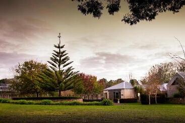 منتجع Losari Retreat