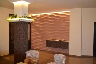 Tryavna Lake Hotel & Spa