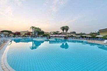 Castello"Horse Country Resort" - Arborea