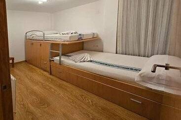 Apartamentos Canfranc Pueblo 3000
