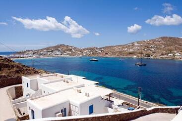 هتل Vana Holidays