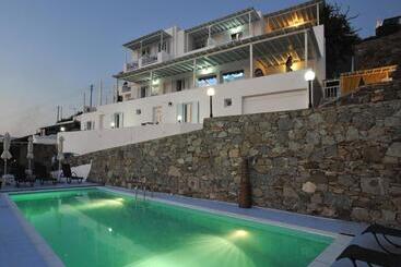 هتل Vana Holidays