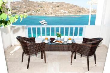 هتل Vana Holidays