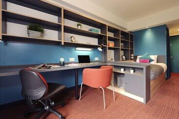 호스텔 Peel Park Quarter   Campus Accommodation