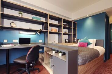 호스텔 Peel Park Quarter   Campus Accommodation