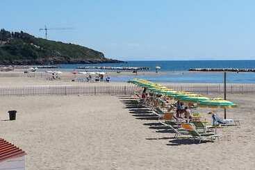 B&b Il Girasole Formia Guesthouse