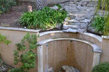 تختخواب و صبحانه Villa Ethnic Chic