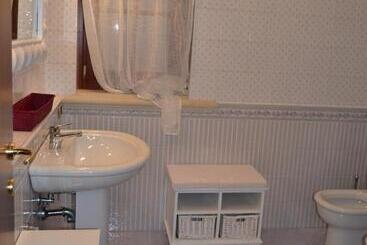 تختخواب و صبحانه Villa Ethnic Chic