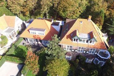 住宿加早餐  Villa Hoog Duin