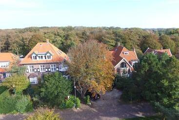 住宿加早餐  Villa Hoog Duin