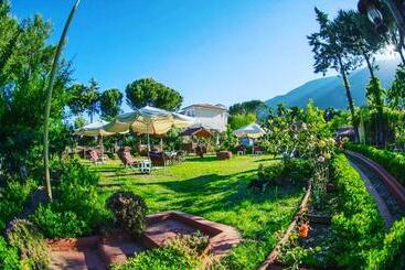 Boncuklu Otel