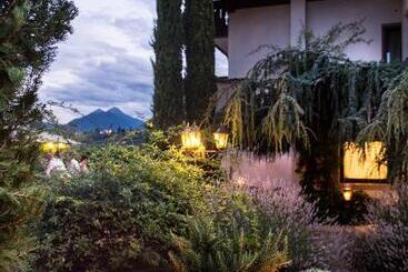 هتل Chalet Gravenstein