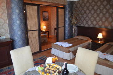 هتل Club Rose Bay