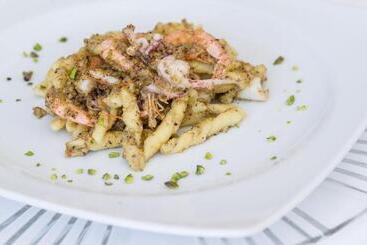 هتل Ristorante Solelago
