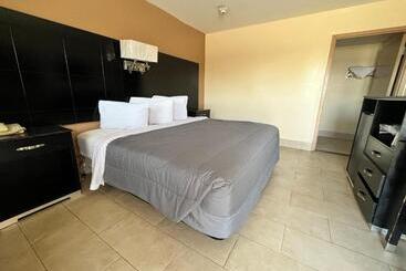 汽车旅馆  Circle Motor Lodge