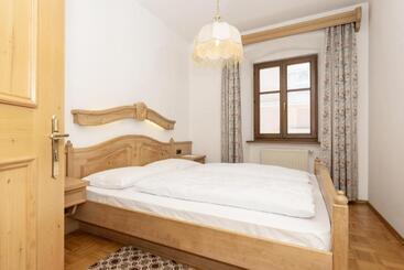 اقامتگاه Appartements Eppanerhof