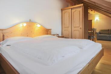 اقامتگاه Appartements Eppanerhof