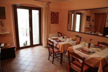Rosemarie B&b